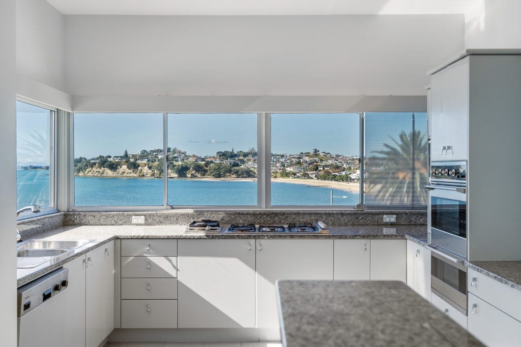 DSC06472 WALL REAL ESTATE