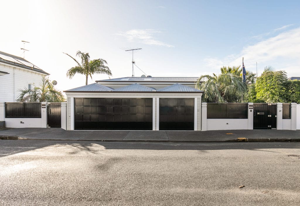 4J4A7376 WALL REAL ESTATE