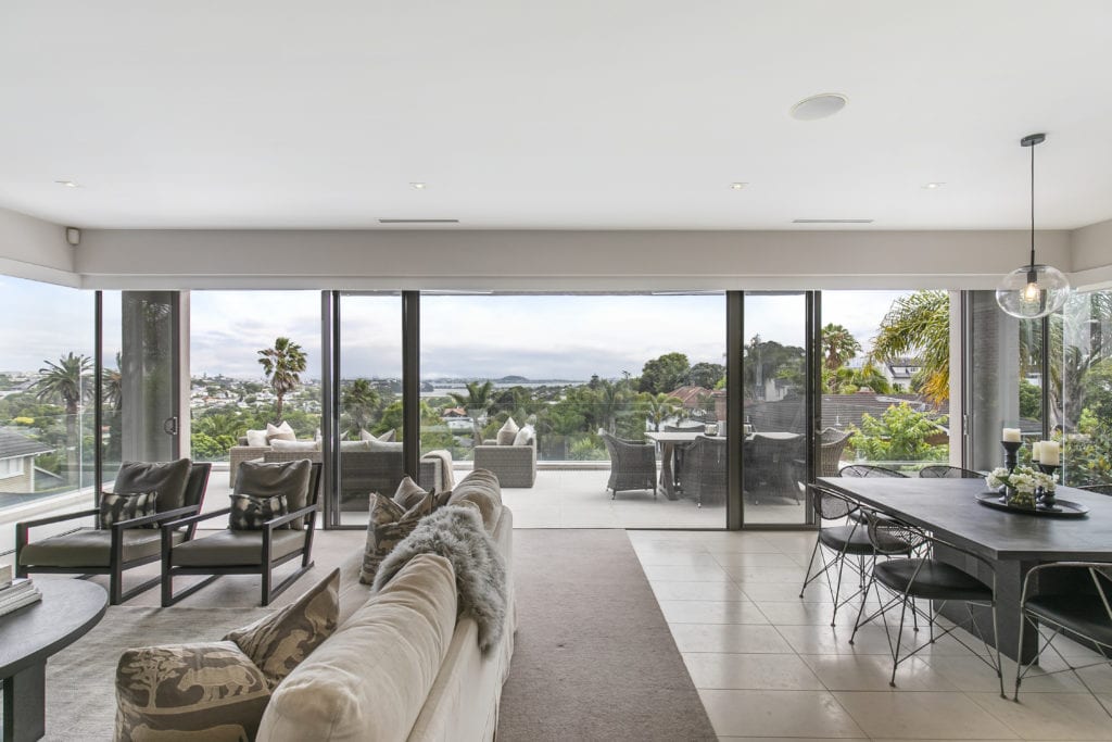 4J4A8833 WALL REAL ESTATE