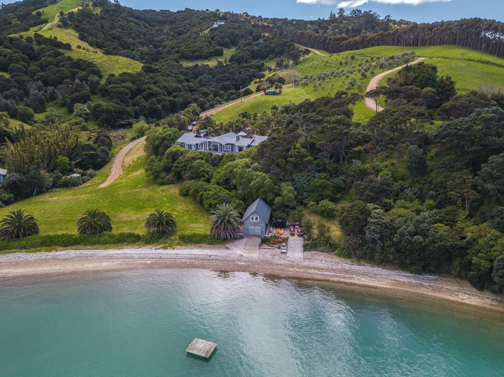 118 Cowes Bay Road, Waiheke Island WALL REAL ESTATE