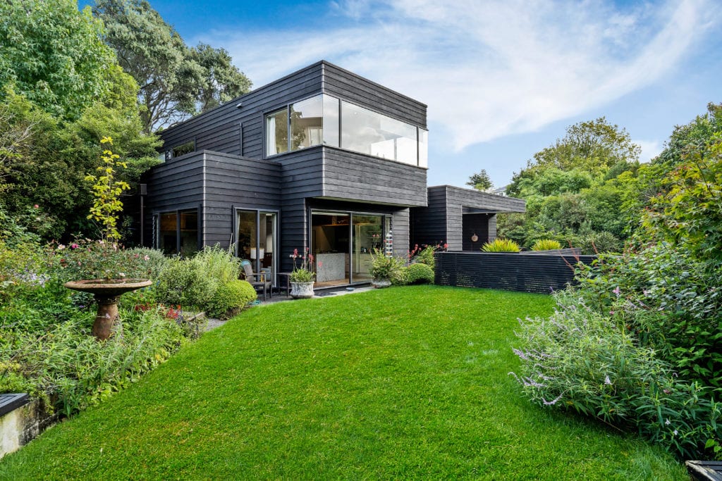 DSC01943 WALL REAL ESTATE