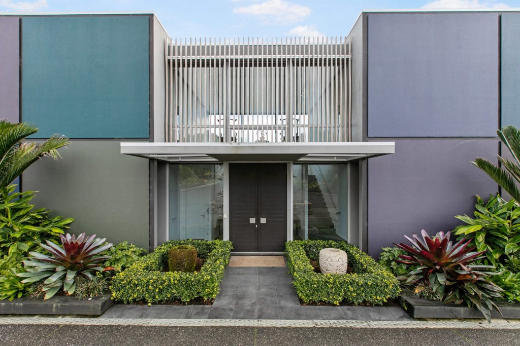 4J2A3599 WALL REAL ESTATE