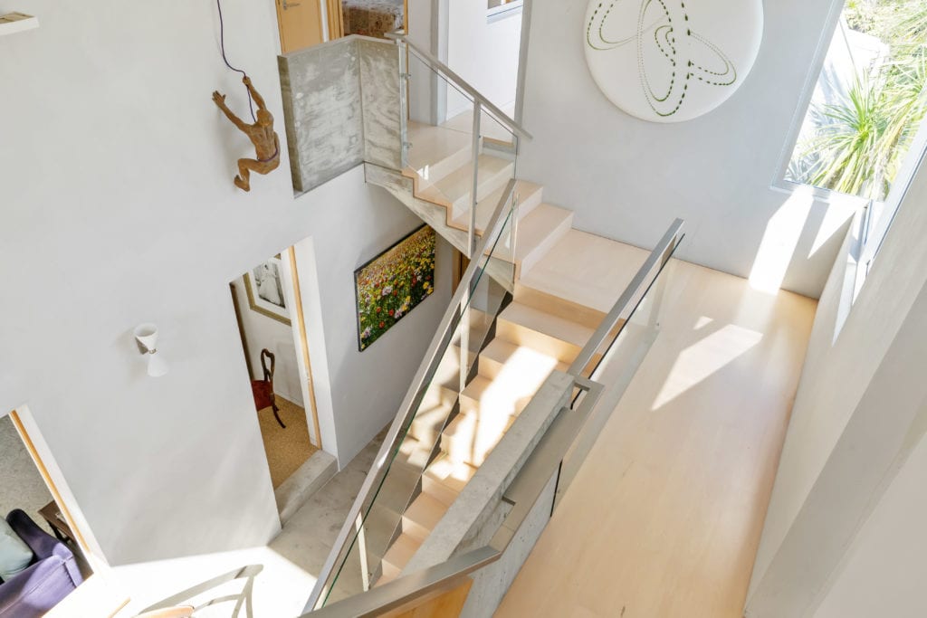 DSC09174 WALL REAL ESTATE