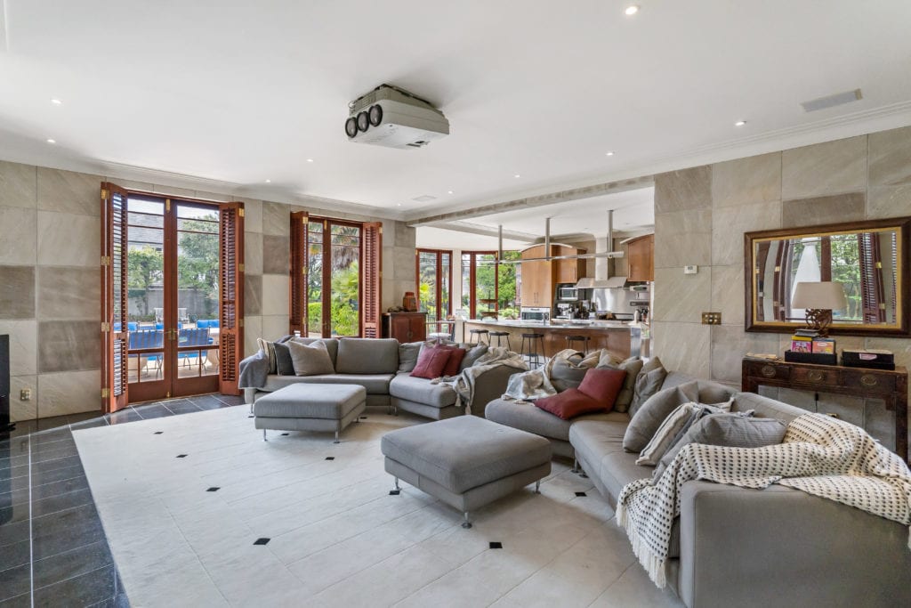 DSC08610 WALL REAL ESTATE