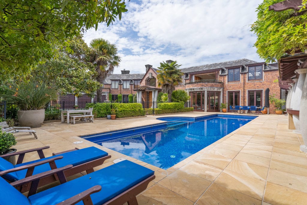 DSC08626 WALL REAL ESTATE