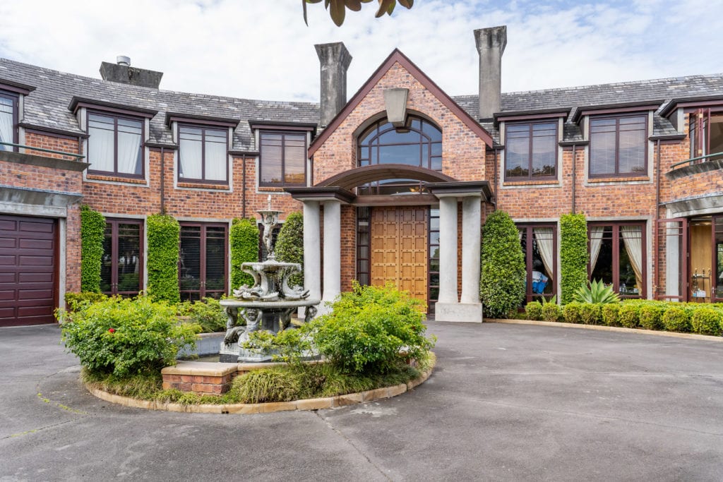 DSC08641 WALL REAL ESTATE