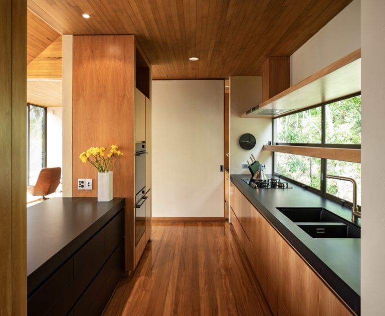 The Brake House, Titirangi - WALL REAL ESTATE