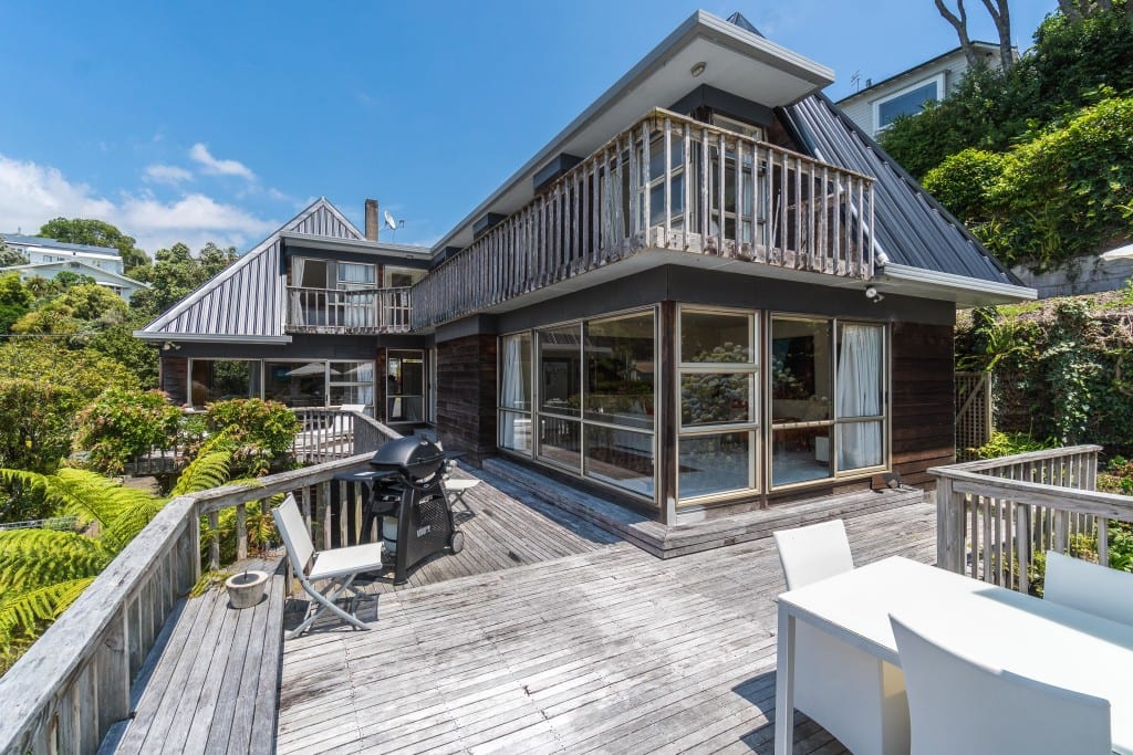 a_11 WALL REAL ESTATE