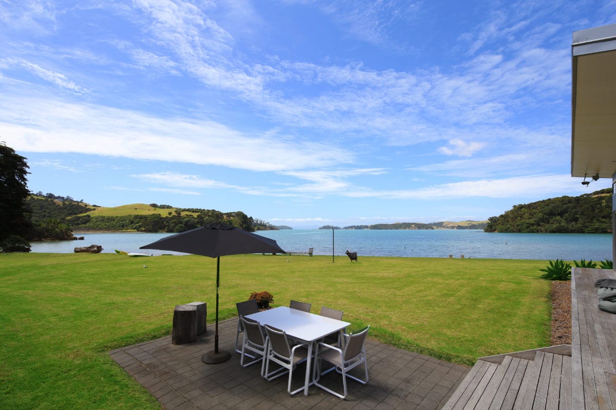 677 Orapiu Road, Waiheke Island WALL REAL ESTATE