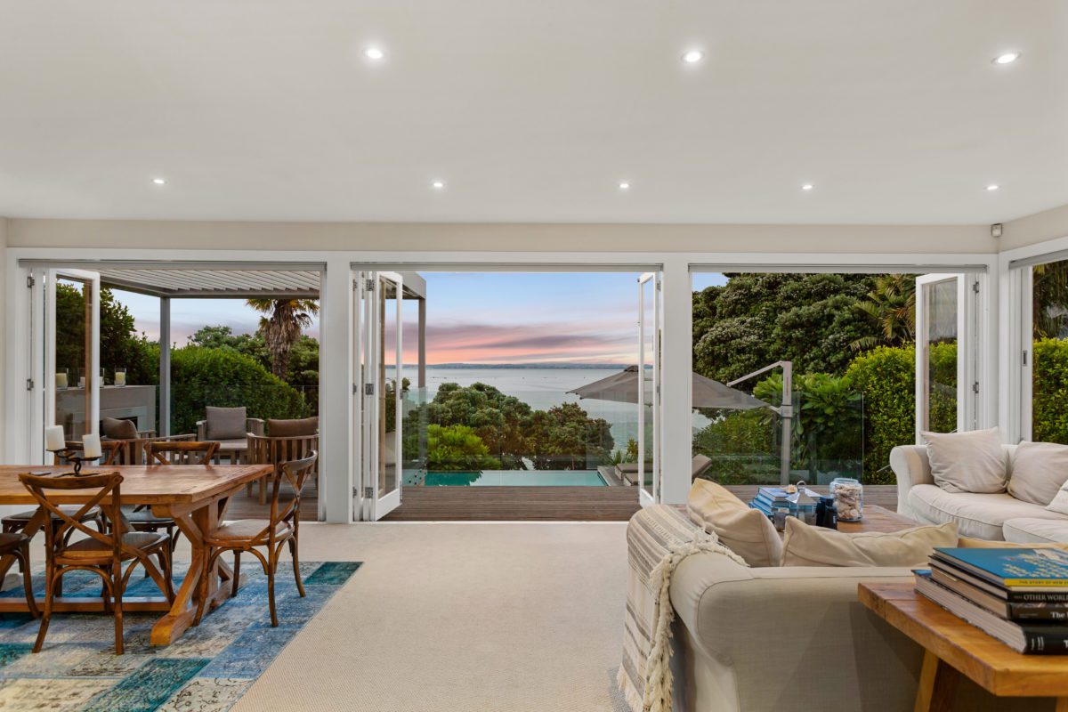 8 Rawene Avenue WALL REAL ESTATE